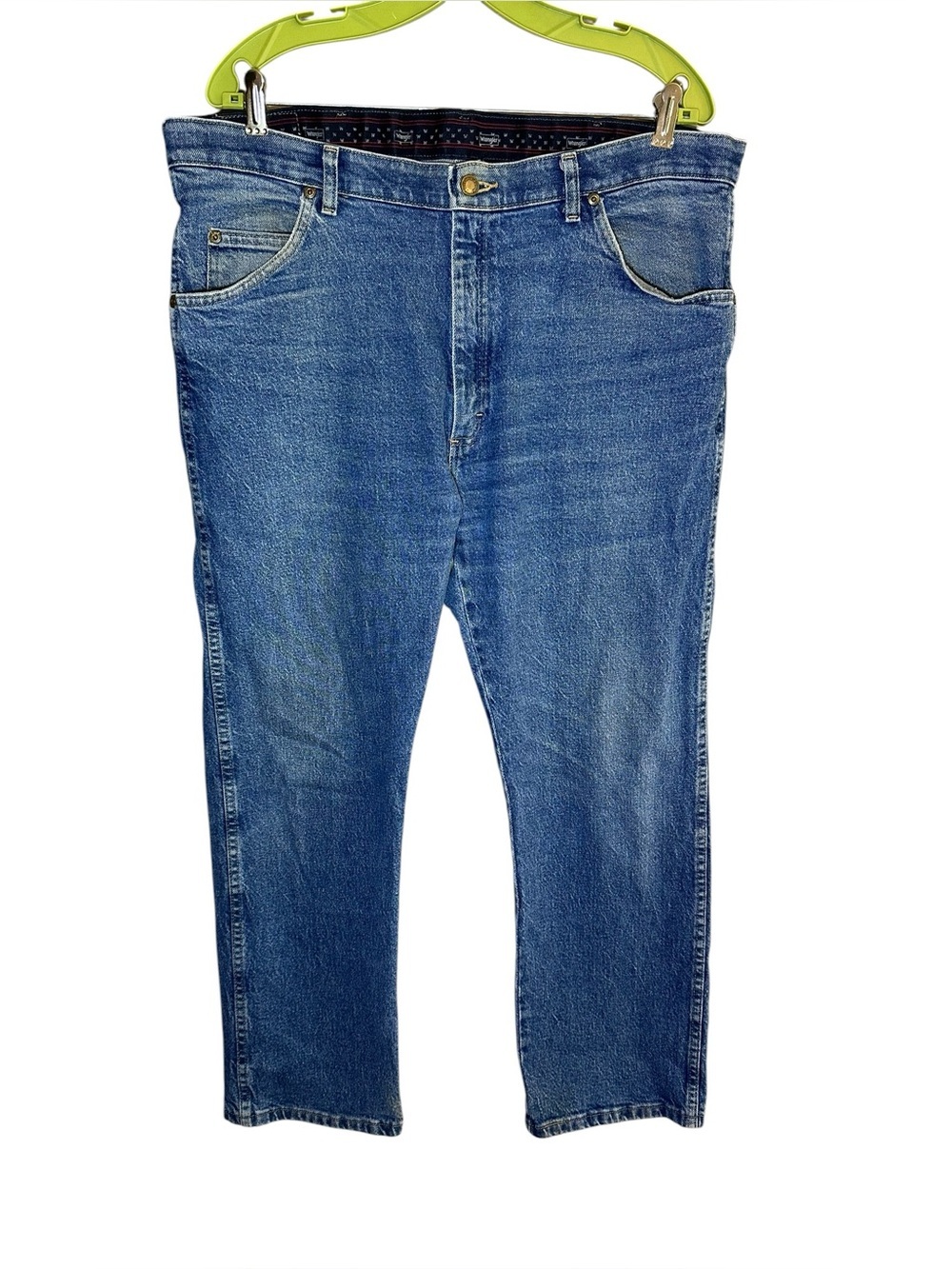 Men’s Wrangler Jeans size 38 x 29 regular fit​